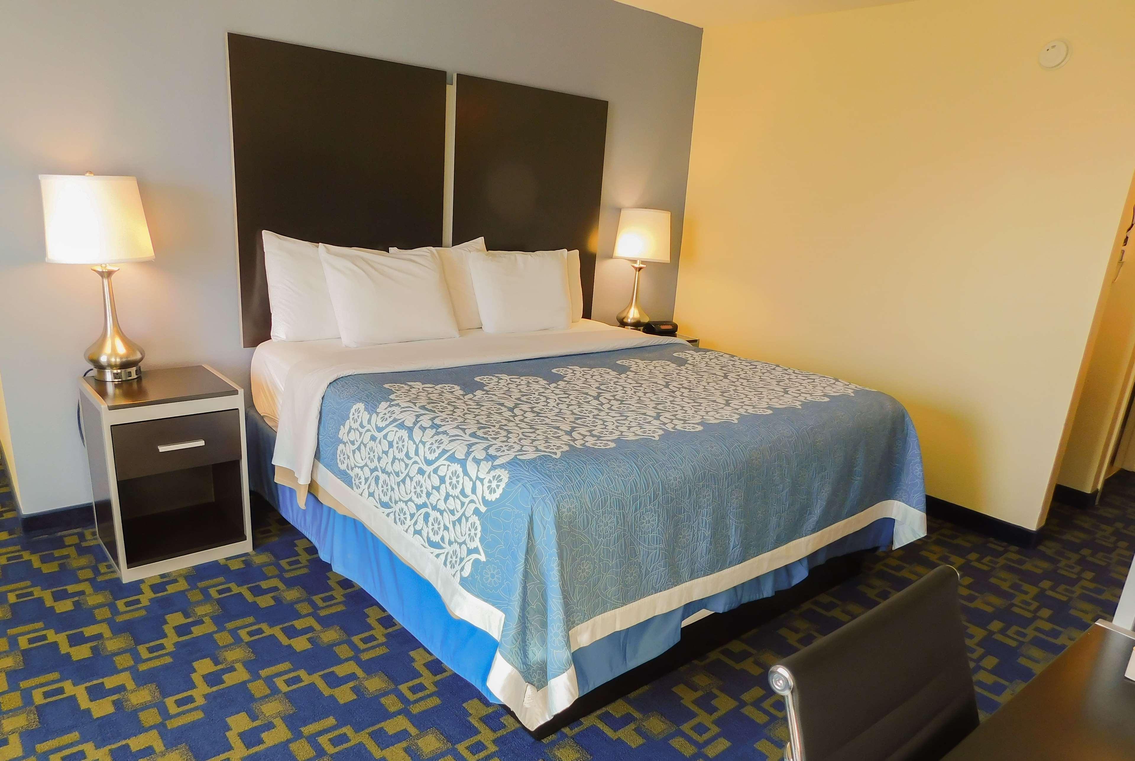 Days Inn & Suites By Wyndham Pocahontas Eksteriør billede