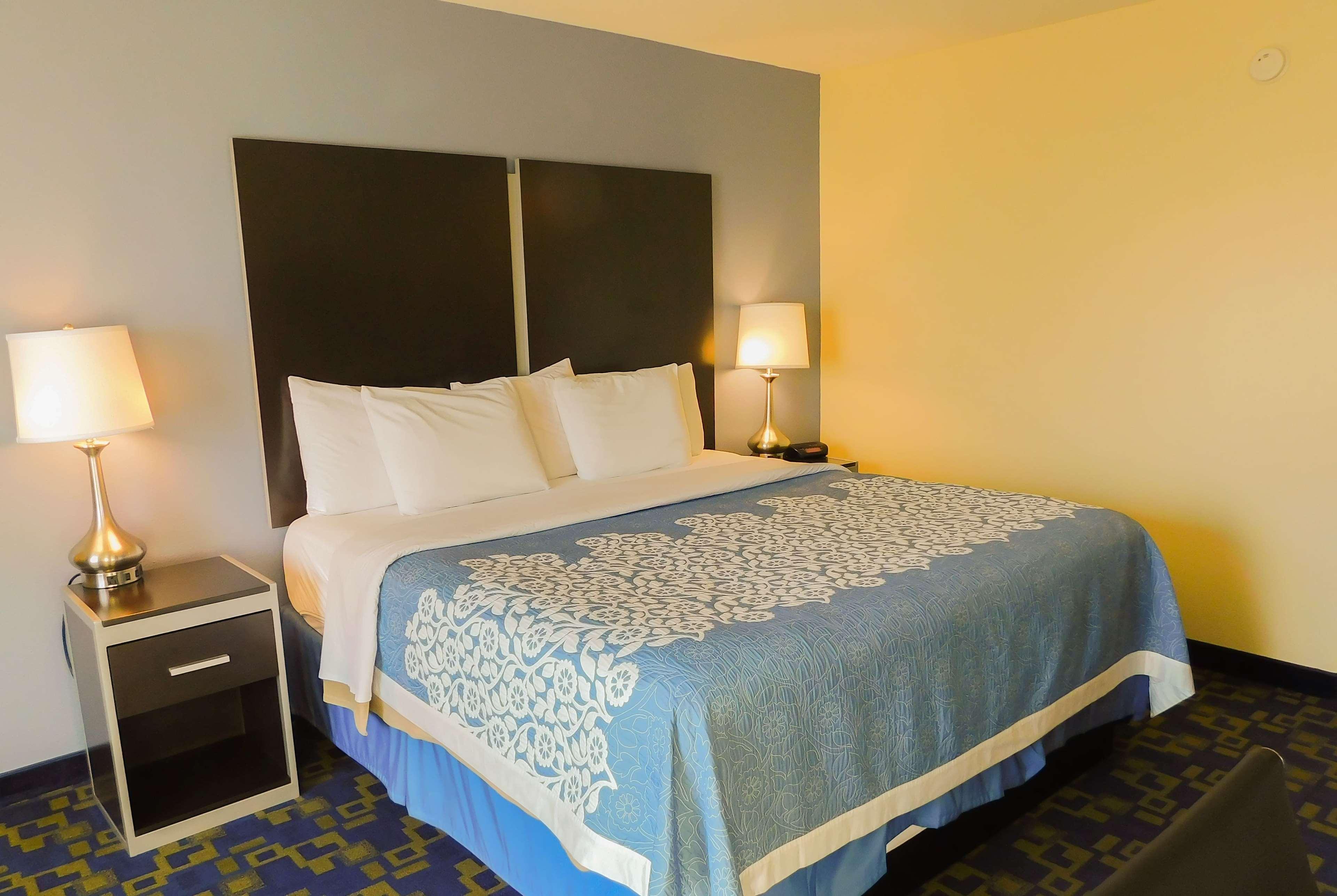 Days Inn & Suites By Wyndham Pocahontas Eksteriør billede