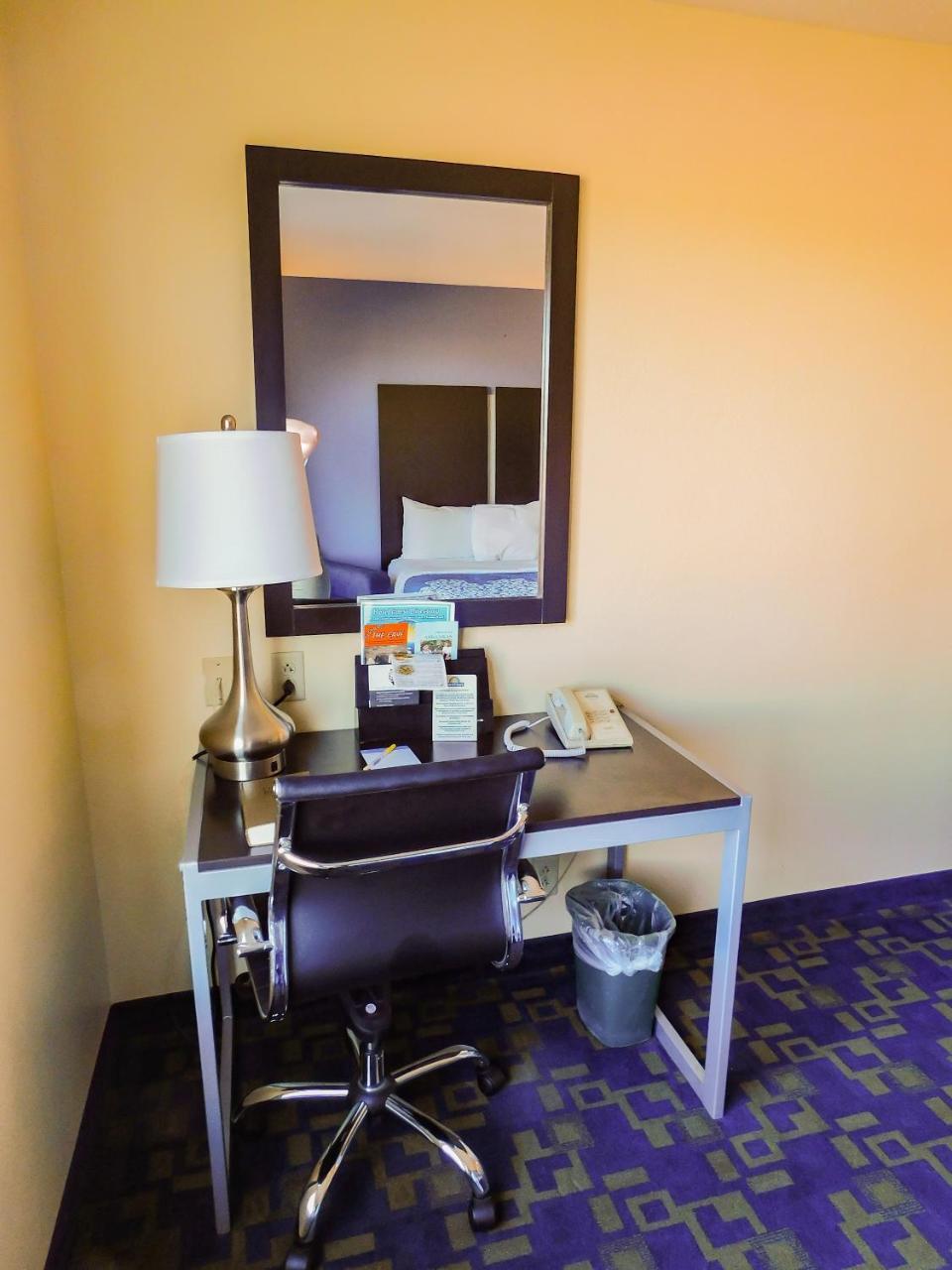 Days Inn & Suites By Wyndham Pocahontas Eksteriør billede